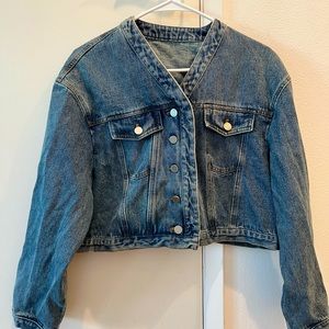 Cropped denim jacket